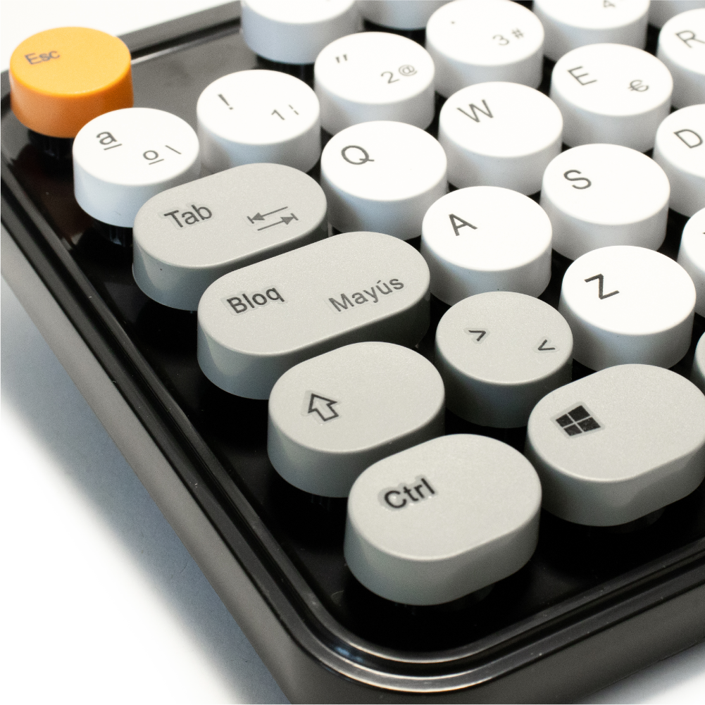 Teclado USB Silencioso para Oficina y Gaming